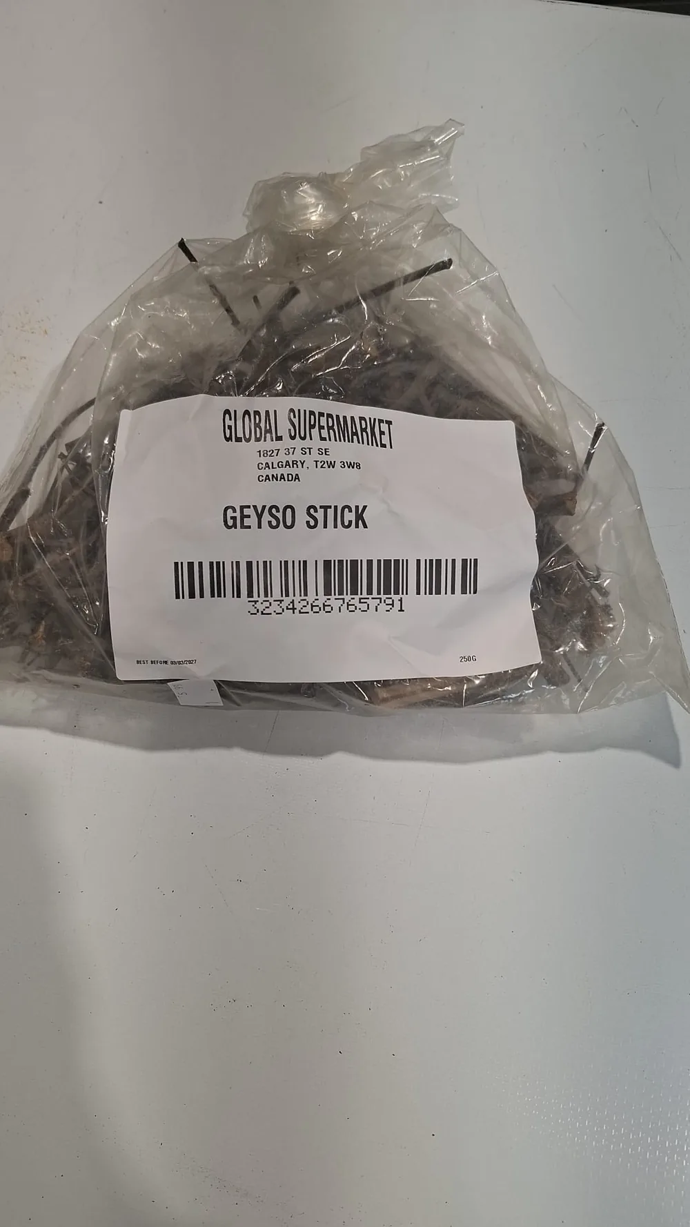 Global Supermarket 1 kg bag of green Geyso gesho powder